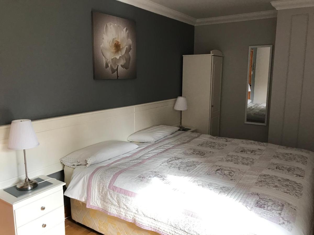 Grove Lodge B&B Monaghan Eksteriør billede